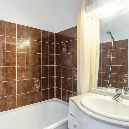 Apartmán L'alicastre-4 By Interhome